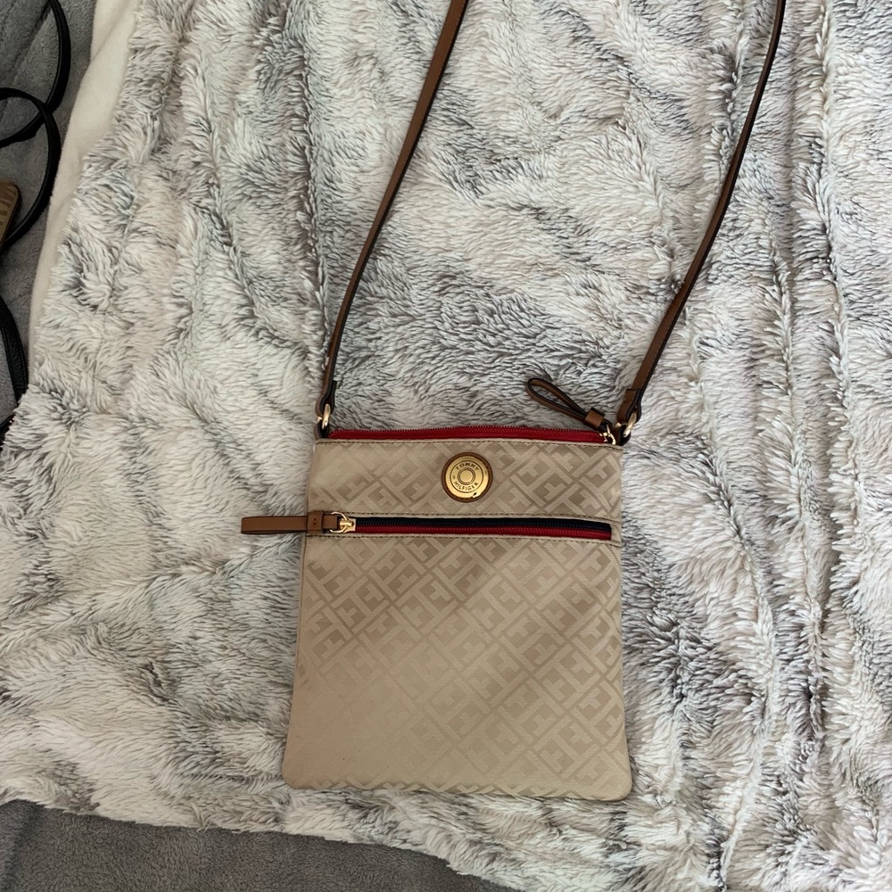 2015 Tommy Hilfiger crossbody